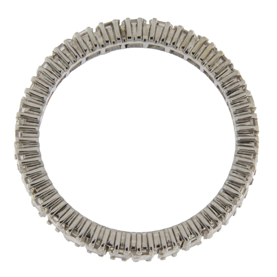 Anello eternity in oro bianco con diamanti taglio carrè 2,31 ct