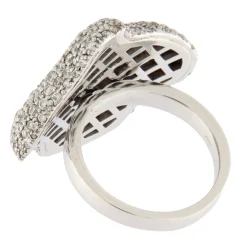 Anello in oro bianco con pavé di diamanti 5,17 ct