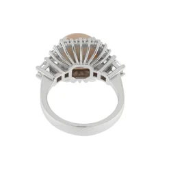 Anello in oro bianco con corallo e diamanti 1,46 ct