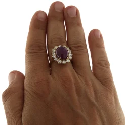 Anello in oro giallo con rubino e brillanti ct 1,54