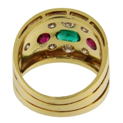 Anello in oro giallo con diamanti, rubini e smeraldo