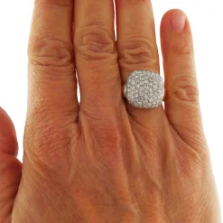 Anello in oro giallo con pavè di diamanti 2,00 ct