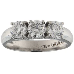 Anello trilogy in oro bianco con brillanti 1,50 ct certificati GIA