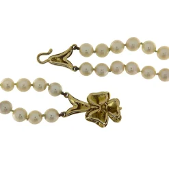 Collana in oro giallo, bianco e diamanti con due fili di perle Akoya