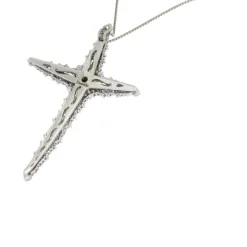 Donnaoro | Girocollo con ciondolo a croce in oro bianco e diamanti