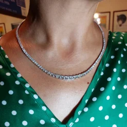 Girocollo tennis in oro bianco con diamanti 11,83 ct