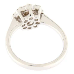 Guidetti | Anello fiore in oro bianco con diamanti taglio brillante