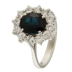 Guidetti | Anello in oro bianco con zaffiro 2,70 ct e contorno di diamanti