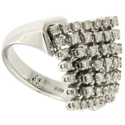 Guidetti | Anello in oro bianco a rombo con diamanti taglio brillante