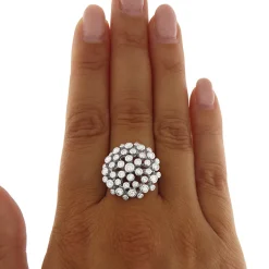 Guidetti | Anello in oro bianco con fiore di diamanti 0,55 ct