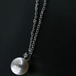 Guidetti | Girocollo in oro bianco con perla australiana e diamante taglio brillante