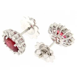 Guidetti | Orecchini in oro bianco con rubini 1,68 ct e contorno di diamanti
