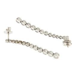 Guidetti | Orecchini pendenti in oro bianco con diamanti taglio brillante