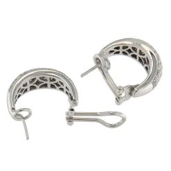 Orecchini ad anella in oro bianco con diamanti