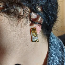 Orecchini in oro giallo e bianco con diamanti 1,00 ct